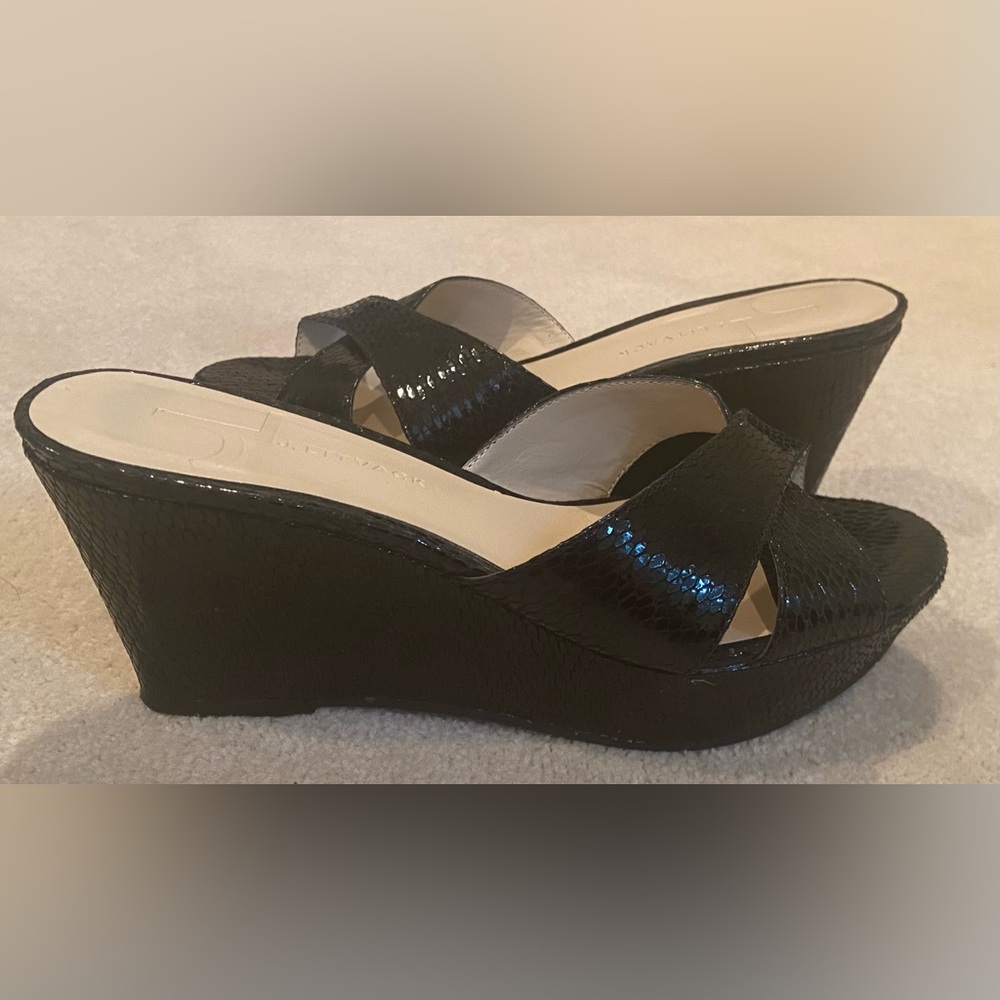 NWOB J.LITVACK Black Leather Open Toe Platform Wedge Sandals/Slides